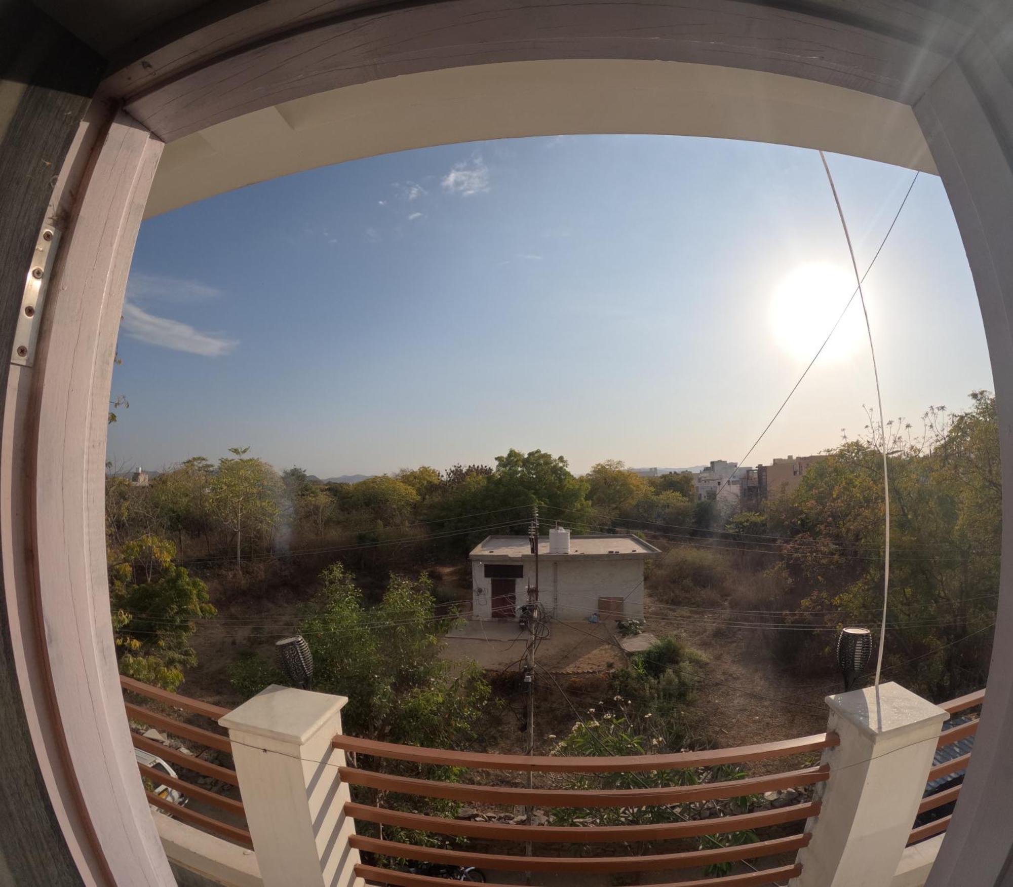 Ferienwohnung Choudhary White House Udaipur Exterior foto